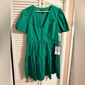 ✨NWT✨ Adrianna Papell Green Dress